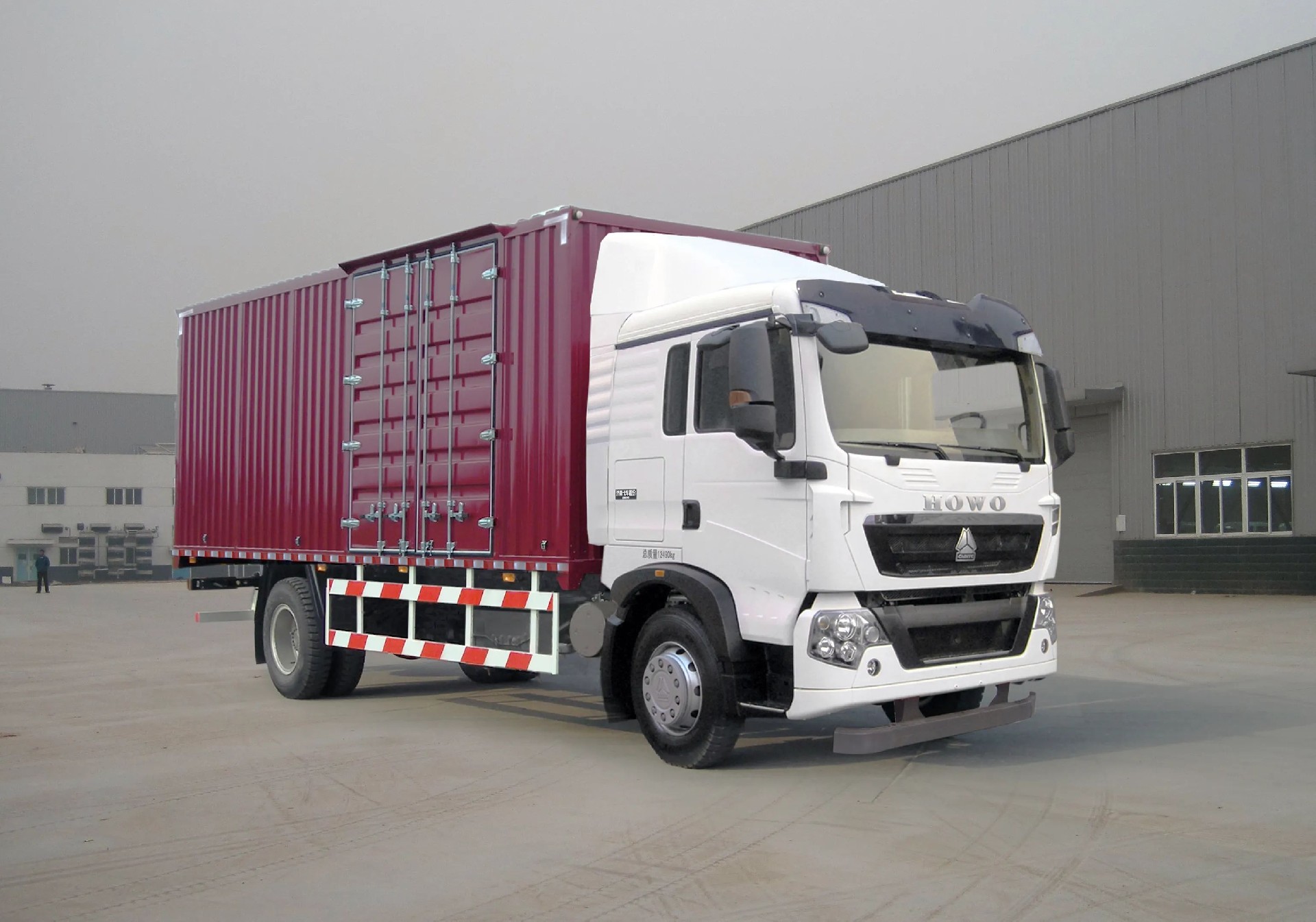 src=http __www.sinotruk.com_upfile_newspic_t5g_4×2厢式运输车.jpg&refer=http __www.sinotruk.jpg